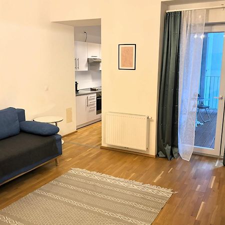 Casa Nostra - Ruhige Stadtwohnung Mit Balkon Вена Экстерьер фото